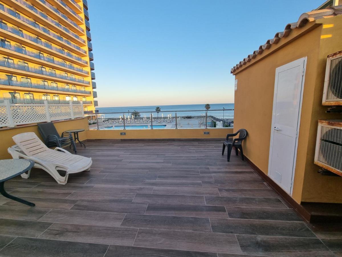 Penthouse Sea Views + Private Solarium Apartment Фуeнхирола Екстериор снимка